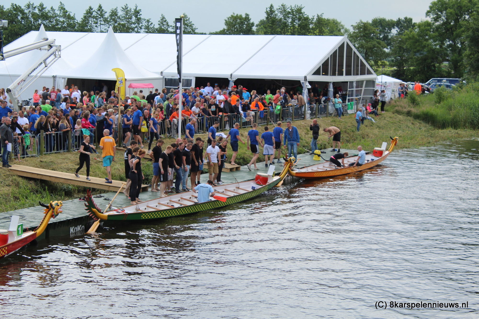 Drakenboot Races De Stobbe winnaar Open FK Drakenbootrace in Kollum - NOFMediaNOFMedia